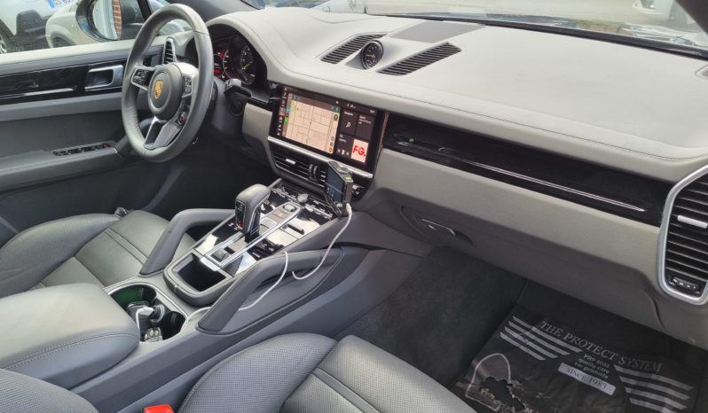 PORSCHE CAYENNE III COUPE V6 3.0 E-HYBRID 462 TIPTRONIC plein