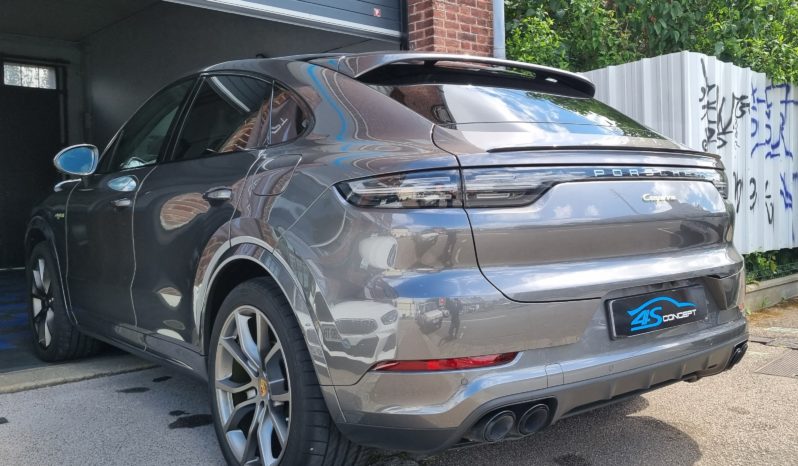 PORSCHE CAYENNE III COUPE V6 3.0 E-HYBRID 462 TIPTRONIC plein