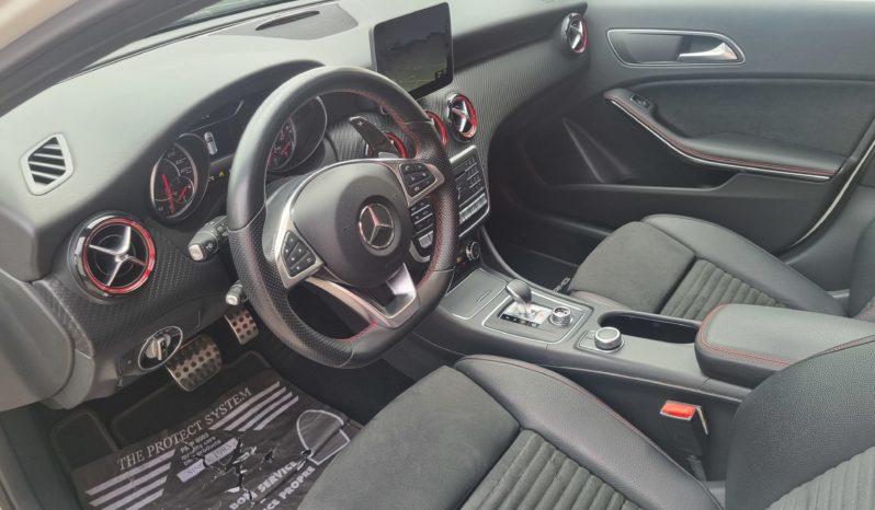 MERCEDES-BENZ CLASSE A 45 AMG 381 CH 4MATIC plein