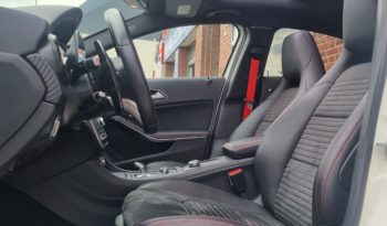MERCEDES-BENZ CLASSE A 45 AMG 381 CH 4MATIC plein