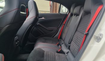 MERCEDES-BENZ CLASSE A 45 AMG 381 CH 4MATIC plein