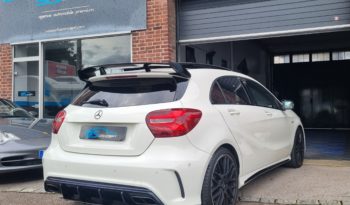 MERCEDES-BENZ CLASSE A 45 AMG 381 CH 4MATIC plein