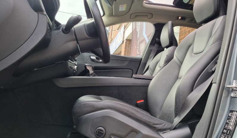 VOLVO XC60 II D4 190 CH BUSINESS EXECUTIVE GEARTRONIC plein