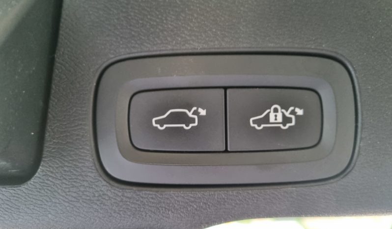 VOLVO XC60 II D4 190 CH BUSINESS EXECUTIVE GEARTRONIC plein