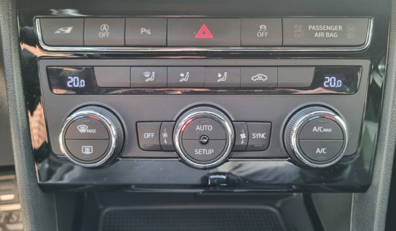 SEAT LEON III SC 2.0 TSI 300 CH CUPRA DSG6 plein