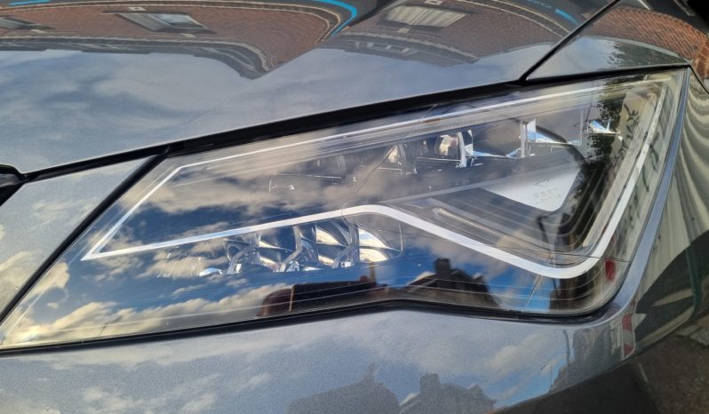SEAT LEON III SC 2.0 TSI 300 CH CUPRA DSG6 plein