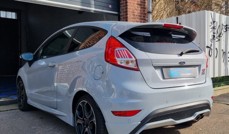 FORD FIESTA V 1.6 ECOBOOST ST200 BVM6 plein