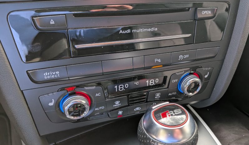 AUDI RS4 AVANT V8 4.2 FSI 450 CH QUATTRO S-TRONIC7 plein