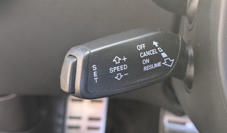 AUDI RS4 AVANT V8 4.2 FSI 450 CH QUATTRO S-TRONIC7 plein