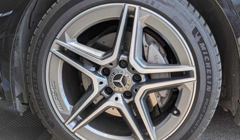 MERCEDES-BENZ CLASSE C CABRIOLET 220d 194 CH AMG LINE 4 MATIC 9G-TRONIC plein