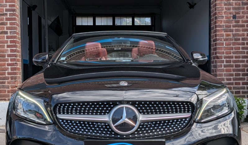 MERCEDES-BENZ CLASSE C CABRIOLET 220d 194 CH AMG LINE 4 MATIC 9G-TRONIC plein
