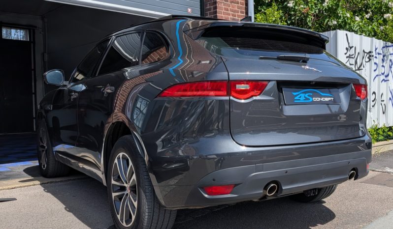 JAGUAR F-PACE 2.0T 250 CH R-SPORT 4WD BVA8 plein