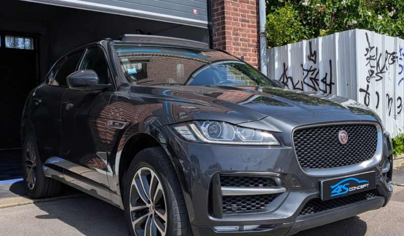 JAGUAR F-PACE 2.0T 250 CH R-SPORT 4WD BVA8 plein