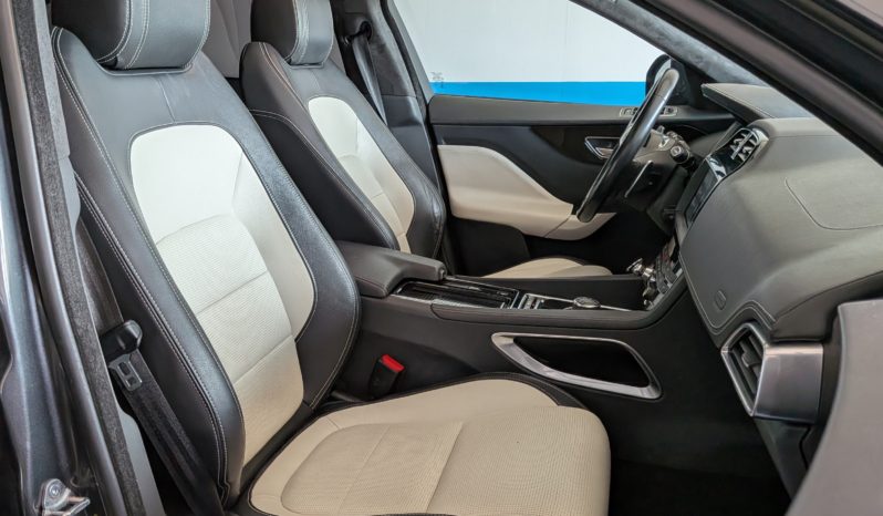 JAGUAR F-PACE 2.0T 250 CH R-SPORT 4WD BVA8 plein