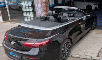 MERCEDES-BENZ CLASSE E 220d CABRIOLET 194 CH AMG LINE 9G-TRONIC plein