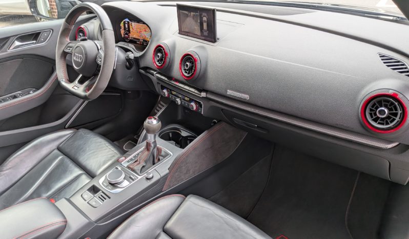 AUDI RS3 (2) SPORTBACK 2.5 TFSI 400 CH QUATTRO S-TRONIC plein