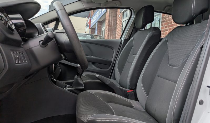 RENAULT CLIO IV 1.5 DCI 90 AIR MEDIANAV SOCIETE 2 PLACES plein