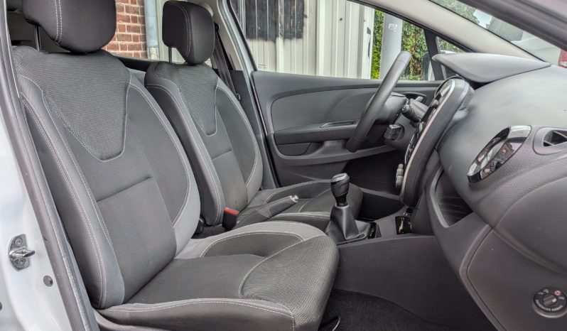 RENAULT CLIO IV 1.5 DCI 90 AIR MEDIANAV SOCIETE 2 PLACES plein